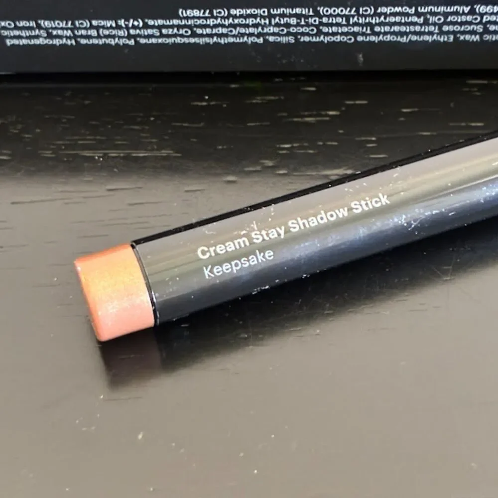 Glo Skin Beauty Cream Stay Shadow Stick (Keepsake) Eyeshadow & Lip Liner